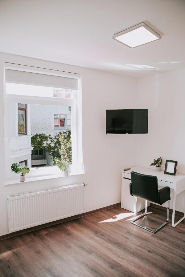 Hostel Rainbow Ferienzimmer *